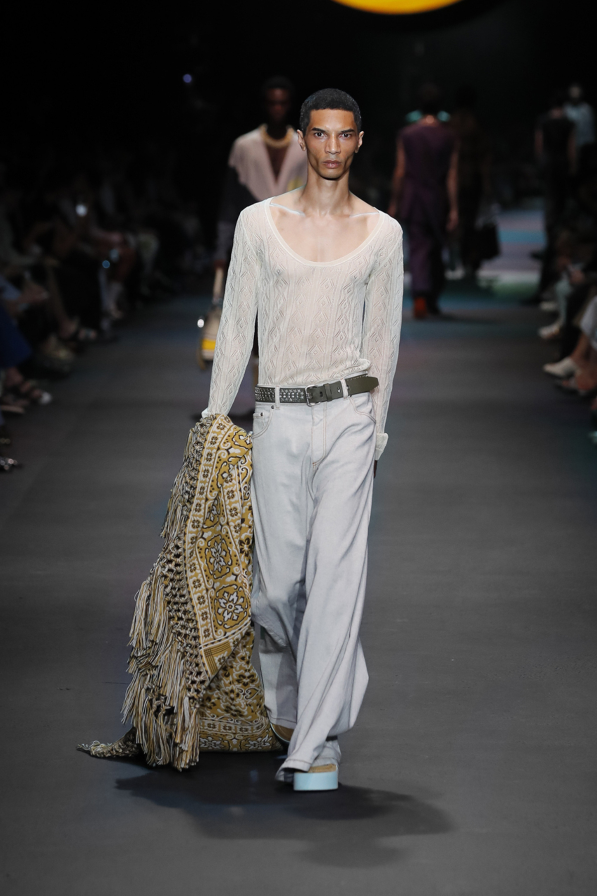 Etro-Spring-2024-Collection-Milan-Fashion-Week-MFW-Runway-Fashion