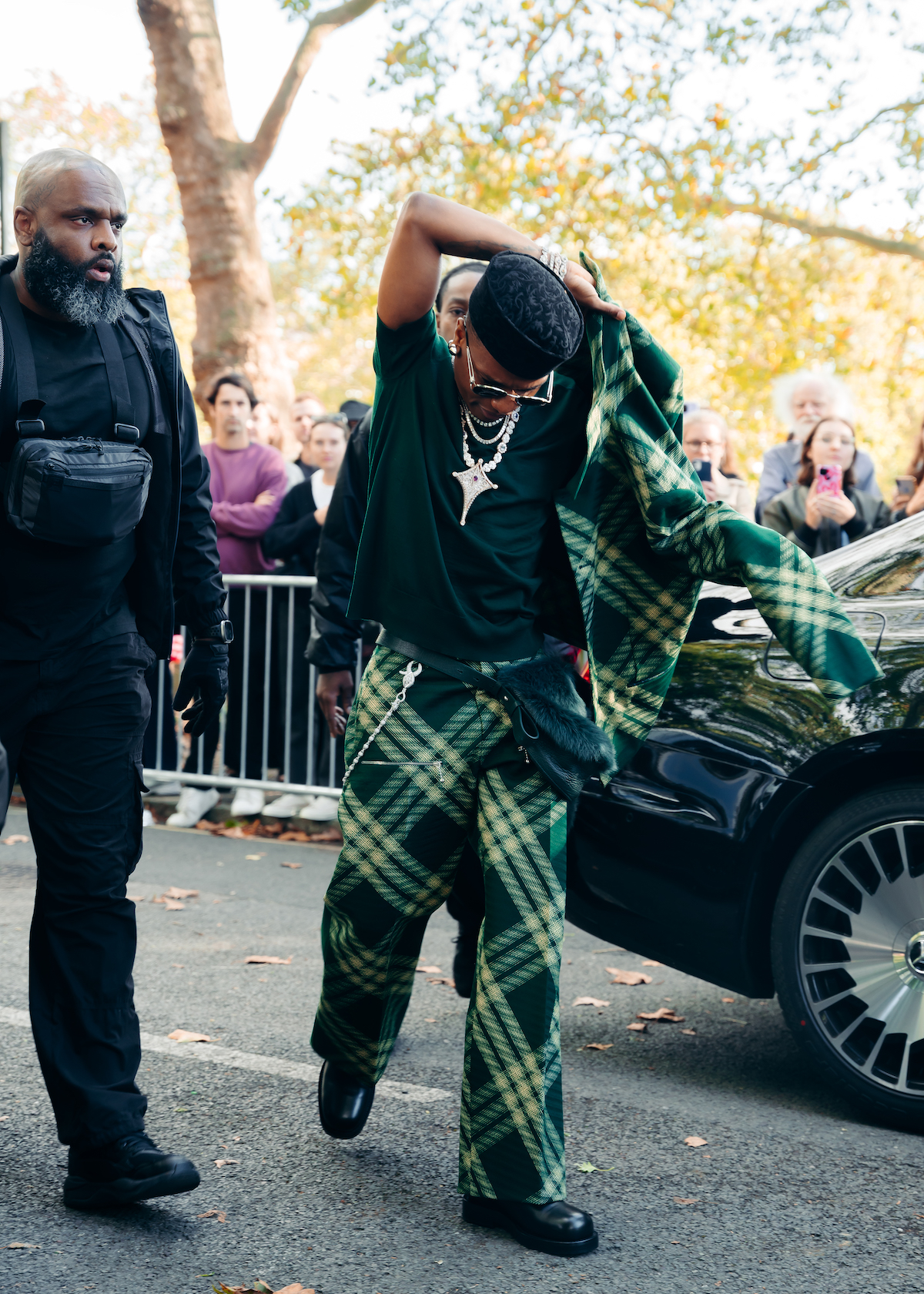 SPOTTED: WizKid Stops Off at LFW for Burberry's Summer 2024 Runway Show –  PAUSE Online