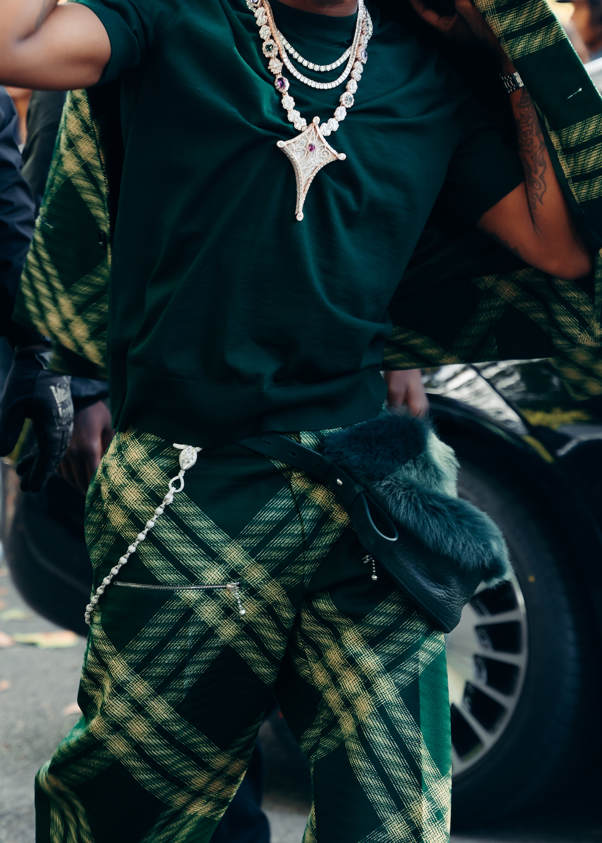 SPOTTED: WizKid Stops Off at LFW for Burberry's Summer 2024 Runway Show –  PAUSE Online