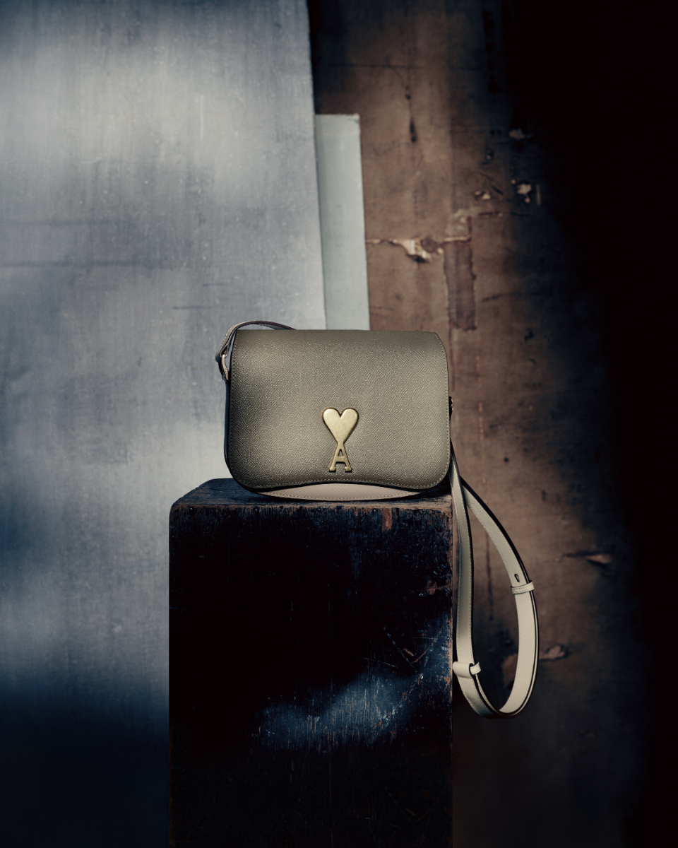 AMI PARIS 新品未使用 Black marcel shoulder bag Ami paris - unisex - AMI PARIS