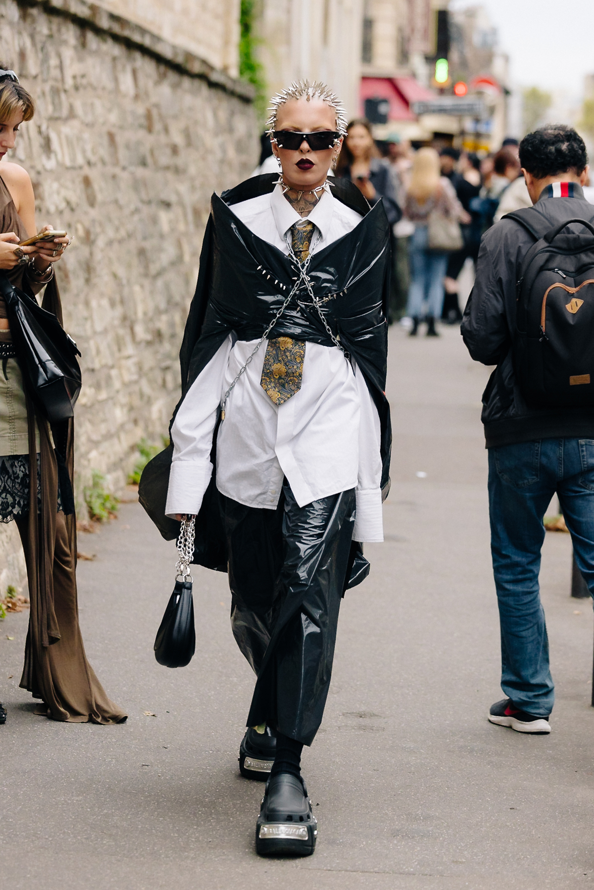 Street Style Shots: Guests @ Louis Vuitton PFW Show – PAUSE Online