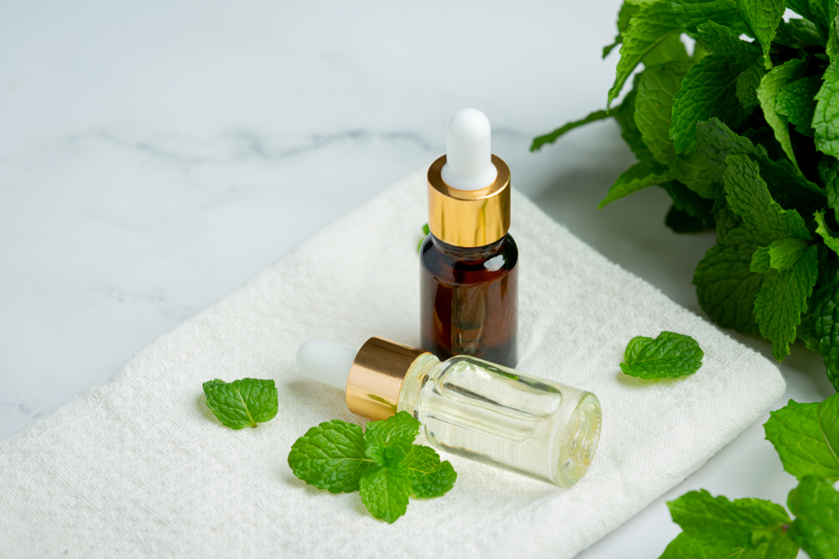 10 Natural Remedies You Can Make with Peppermint Essential Oil at Home