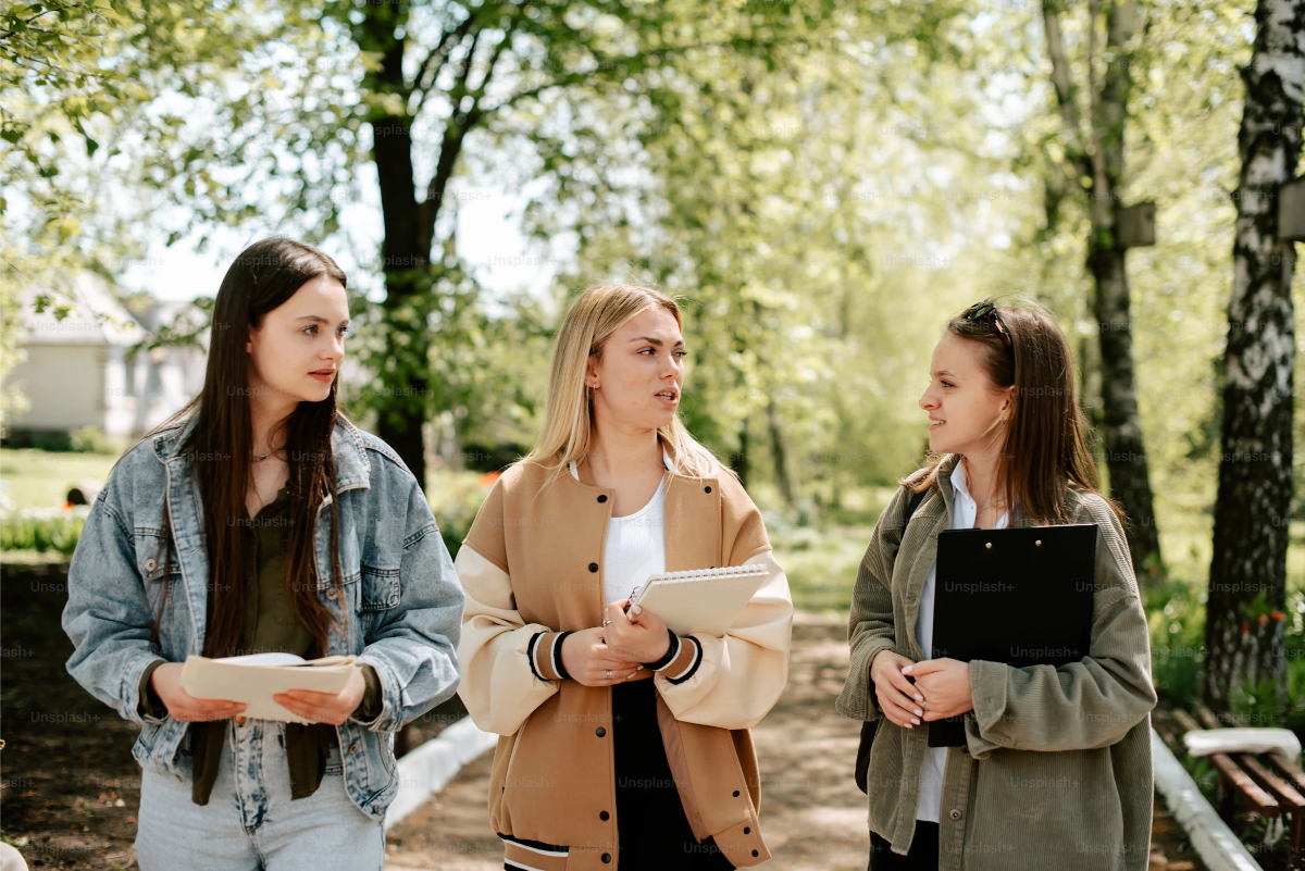 5 Best Ways to Express Personal Style in a College Dress Code Environment