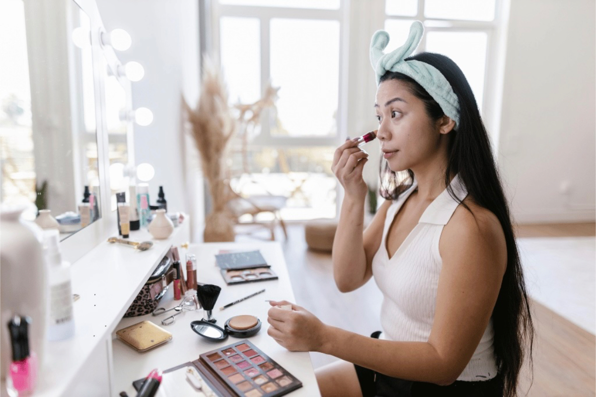 Why Every Fashion Girl Needs an Ultrasonic Facial Cleanser in Her Vanity