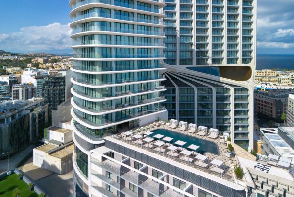 215cMEMalta-Cabana Restaurant