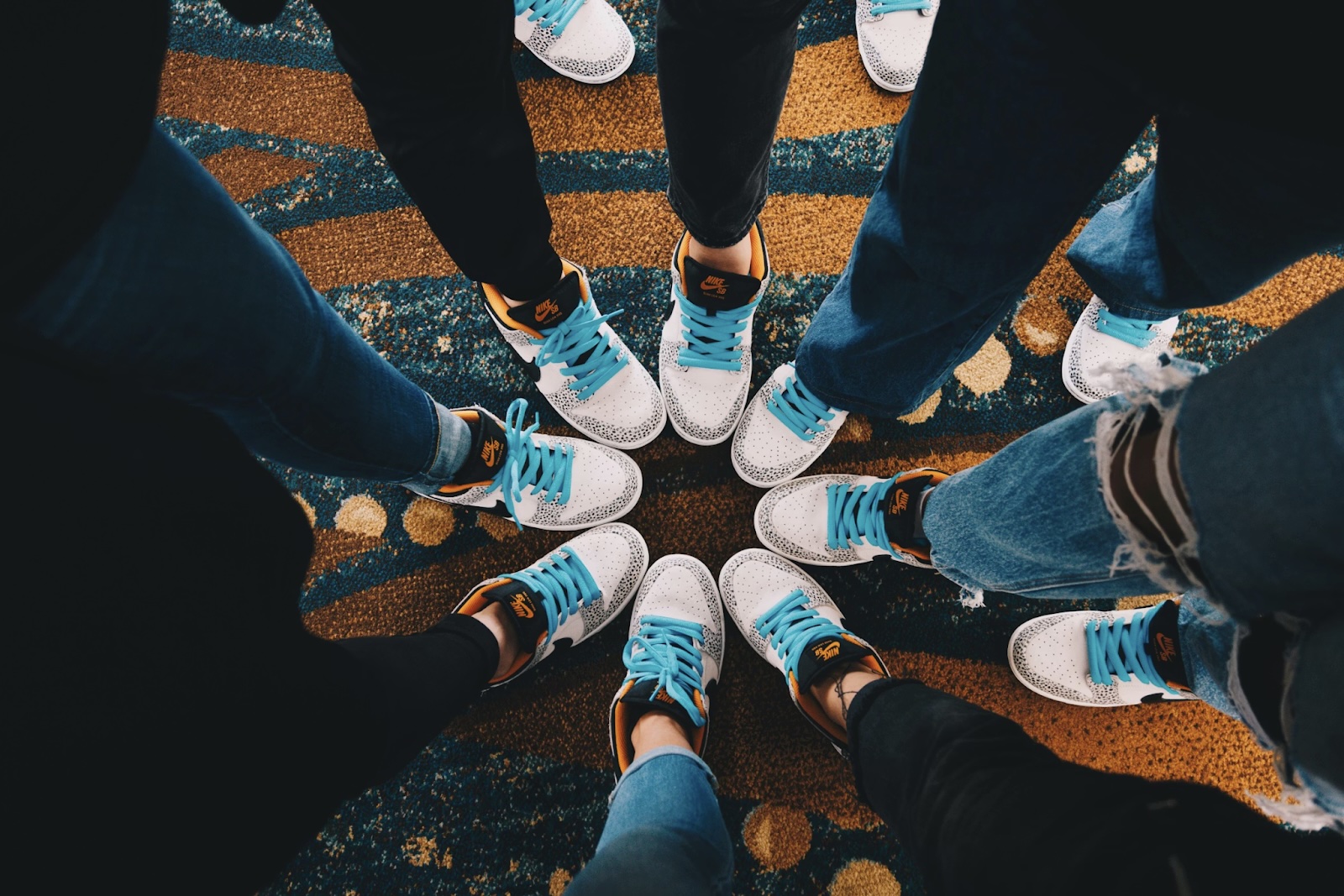 Family Fashion Vibes: Why Coordinated Style Brings People Closer