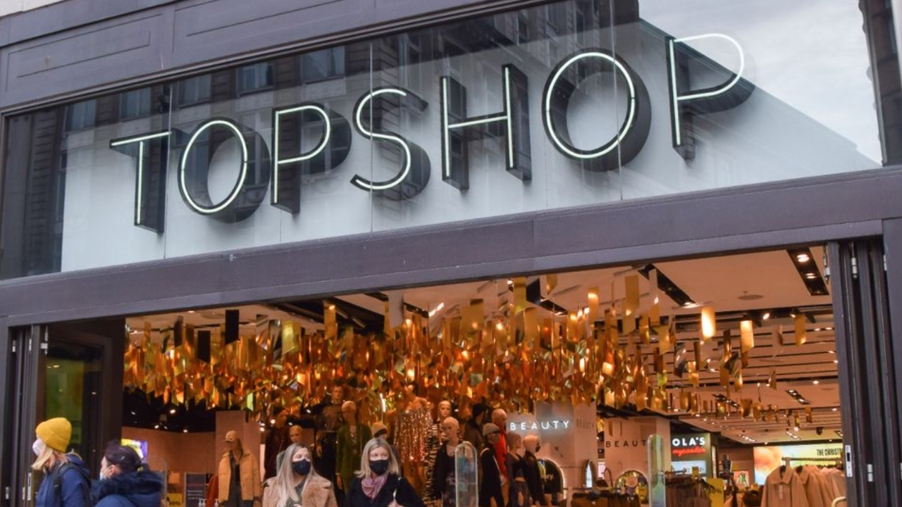 Topshop Is Officially Back on the High Street