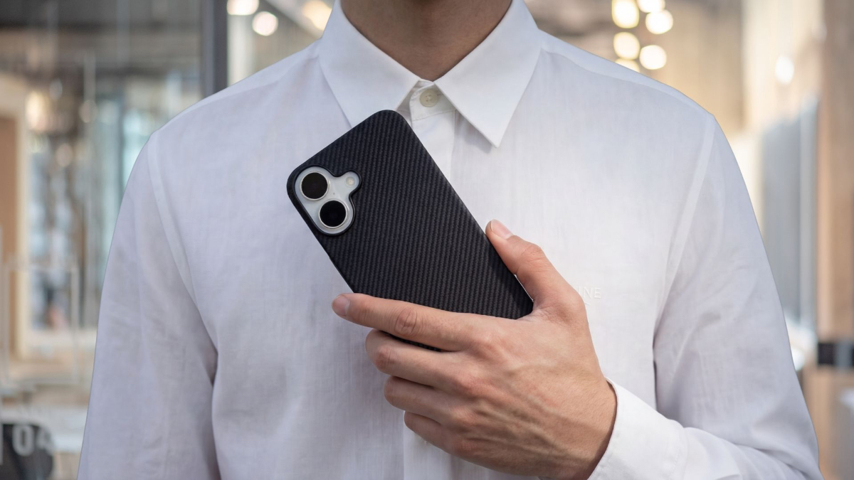 Minimalist iPhone 17 Case Is Now a Style Essential, Here’s a Look