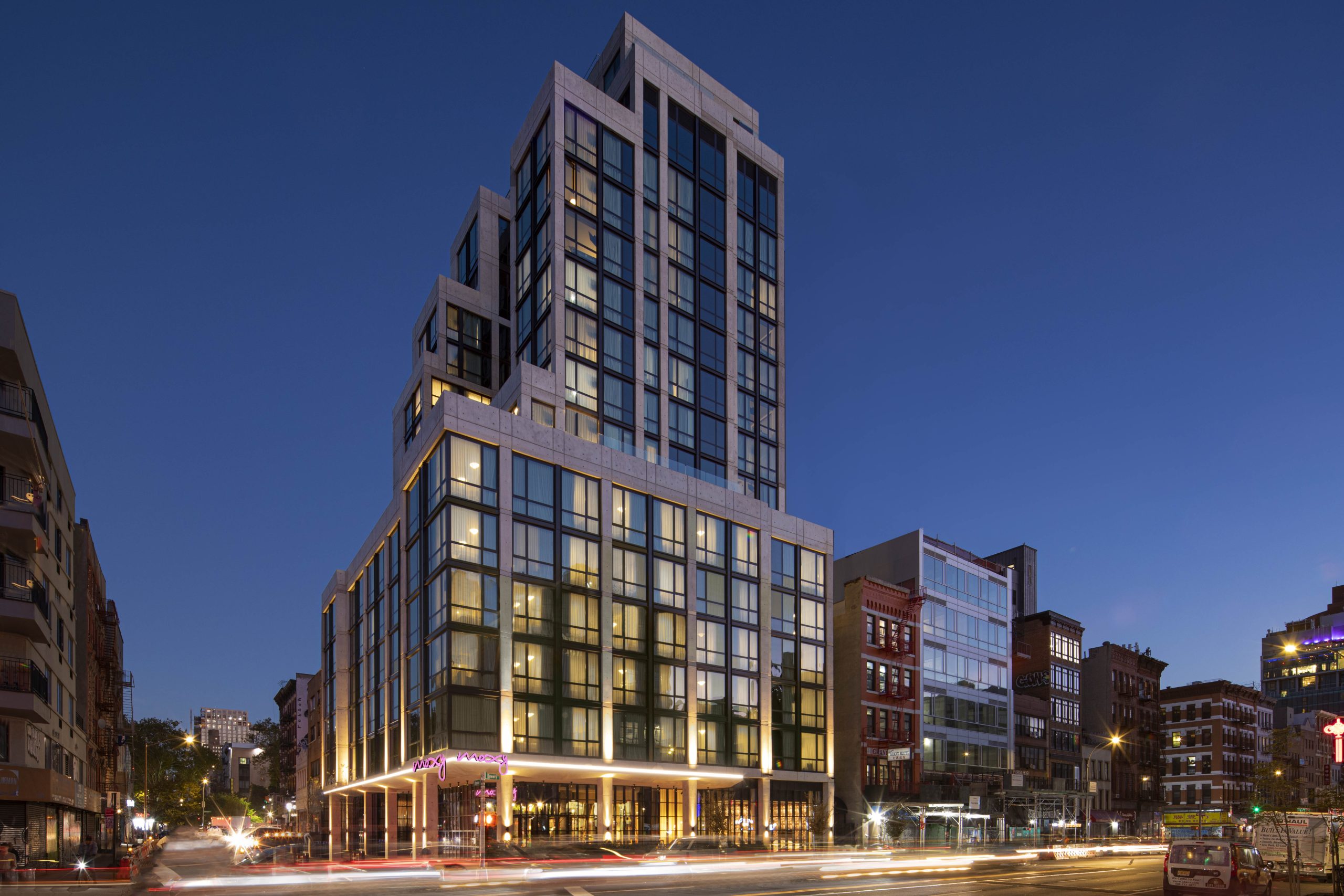 PAUSE Visits: MOXY Lower East Side